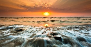 当爱情遭遇背叛，女性出轨后如何挽回男性的心