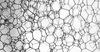 当女性冷漠时，男性如何重建联系并挽回关系